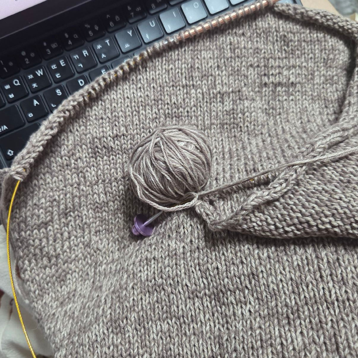 Post · @maengda_knitting · 2 / 2